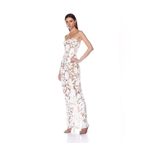 NEW Bronx‎ and Banco Dahlia Maxi Dress in White Silver Floral Strapless - Picture 3 of 16